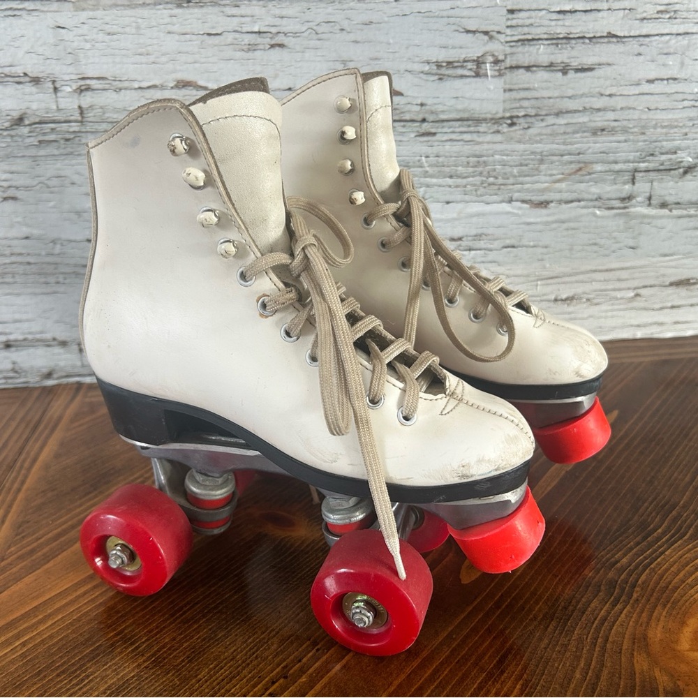 🇨🇦 Vintage DOMINION Canada Rollerskates!